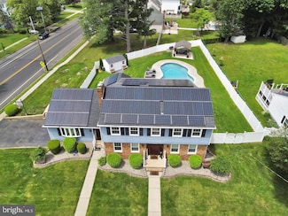 199 Applegate Dr, Trenton, NJ 08690