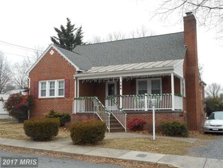 120 Shannon Ave, Mount Jackson, VA 22842