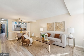 1245 13th St NW Unit 109, Washington, DC 20005