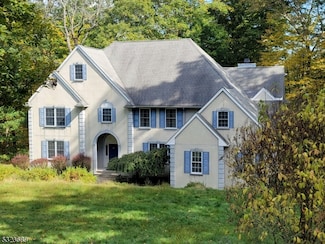 47 Stonehedge Dr, Stockholm, NJ 07460