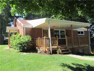 6724 Highland Ave, Finleyville, PA 15332