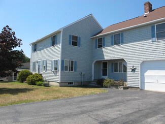1 Long Ave, Biddeford, ME 04005