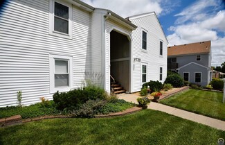 5849 SW 22nd Terrace Unit 2, Topeka, KS 66614