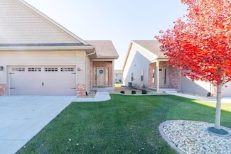 1809 Glenbridge Rd, Bloomington, IL 61704