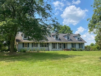 3710 Veal St, Roopville, GA 30170