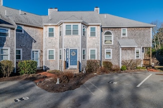 19 Harbor Hill Dr, Buzzards Bay, MA 02532