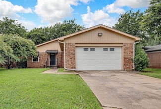 502 Circleview Dr, Mansfield, TX 76063