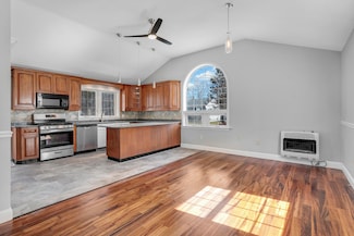 56 Oak St, Saco, ME 04072
