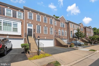 5587 Governors Pond Cir, Alexandria, VA 22310