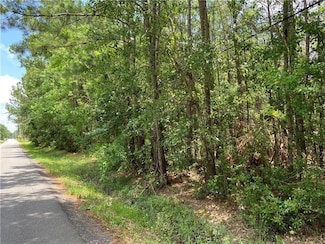 000 Monroe St, Waveland, MS 39576