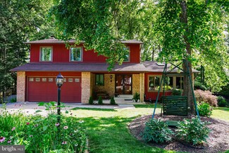 10435 Woodbury Knoll Ct, Fairfax, VA 22032