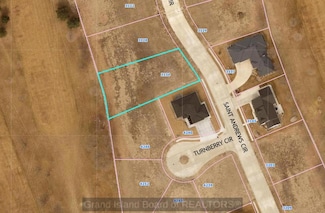 3134 Saint Andrews Cir, Grand Island, NE 68803