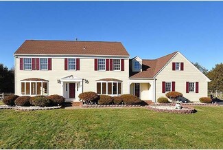 5 Scottsdale Ct, Cranbury, NJ 08512