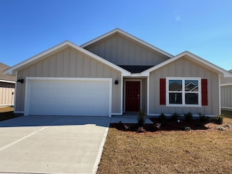 223 Laurel Hill St, Crestview, FL 32539