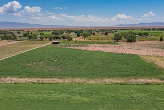 27 Albert Miranda Rd, Veguita, NM 87062