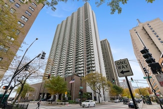 6033 N Sheridan Rd Unit 8E, Chicago, IL 60660