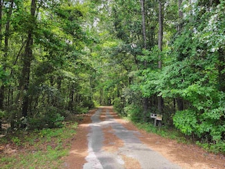 173 McCallister Rd, Crawfordville, FL 32327