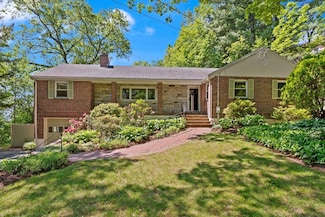 10 Girard Rd, Winchester, MA 01890