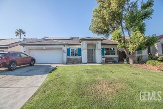 9404 Cousteau Ave, Bakersfield, CA 93311