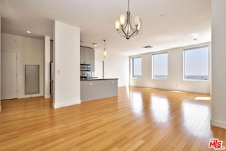 3810 Wilshire Blvd Unit 1512, Los Angeles, CA 90010
