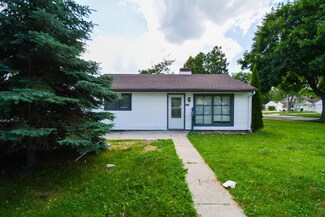 5625 N 57th St, Milwaukee, WI 53218