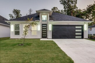 1718 Kraft St, Dallas, TX 75212