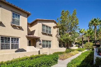 869 E Mountain Way Unit D, Azusa, CA 91702