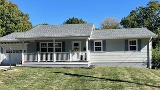 1201 S 39th St, Saint Joseph, MO 64507