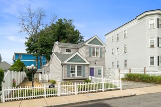 39 Maxwell St, Dorchester Center, MA 02124