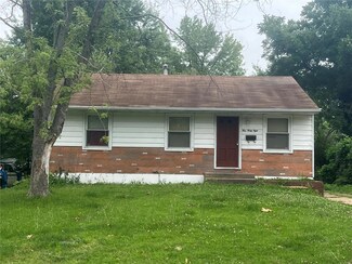 448 Midlothian Rd, Saint Louis, MO 63137