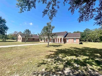 800 Mcdaniel St, Vidor, TX 77662