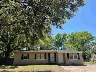 5535 Mayfair Cir, Pensacola, FL 32506