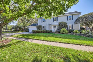 1925 Jamestown Ln, Elgin, IL 60123