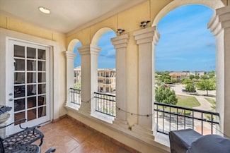 55 Main St Unit 300, Colleyville, TX 76034