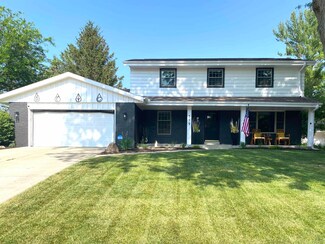 519 Edgewood Ave, Elkhorn, WI 53121