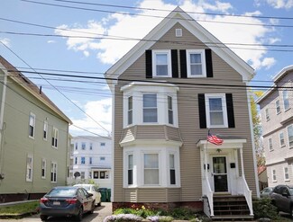 52 Burrill Ave, Lynn, MA 01902