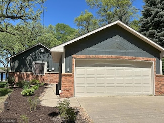 10324 55th St, Clear Lake, MN 55319