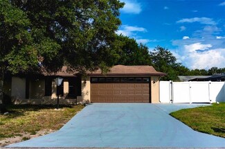 11230 White Oak Ln, Port Richey, FL 34668
