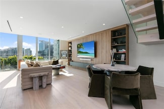 90 SW 3rd St Unit PH14, Miami, FL 33130