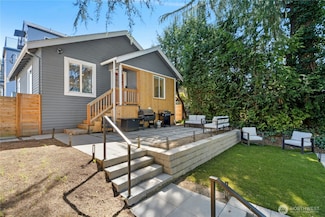 10056 Interlake Ave N, Seattle, WA 98133