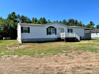 395 Lapham Mills Rd, Peru, NY 12972