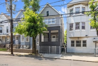 164 Parker St, Newark, NJ 07104