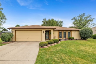 1307 Walker Ct, Auburn, IN 46706