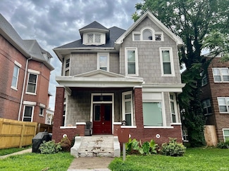 1116 SE 1st St, Evansville, IN 47713