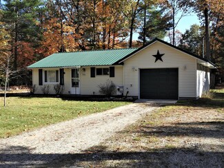 5998 E Higgins Lake Dr, Roscommon, MI 48653