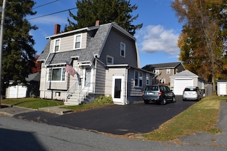 92 Barrows St, Somerset, MA 02725