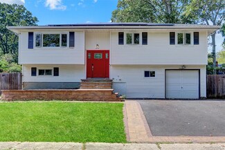7 Walwin Place, Huntington, NY 11743