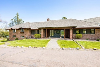 2900 London Rd, Duluth, MN 55804
