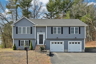 667 Whipple Rd, Tewksbury, MA 01876