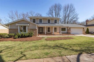 1932 Dovershire Ct, Chesterfield, MO 63017